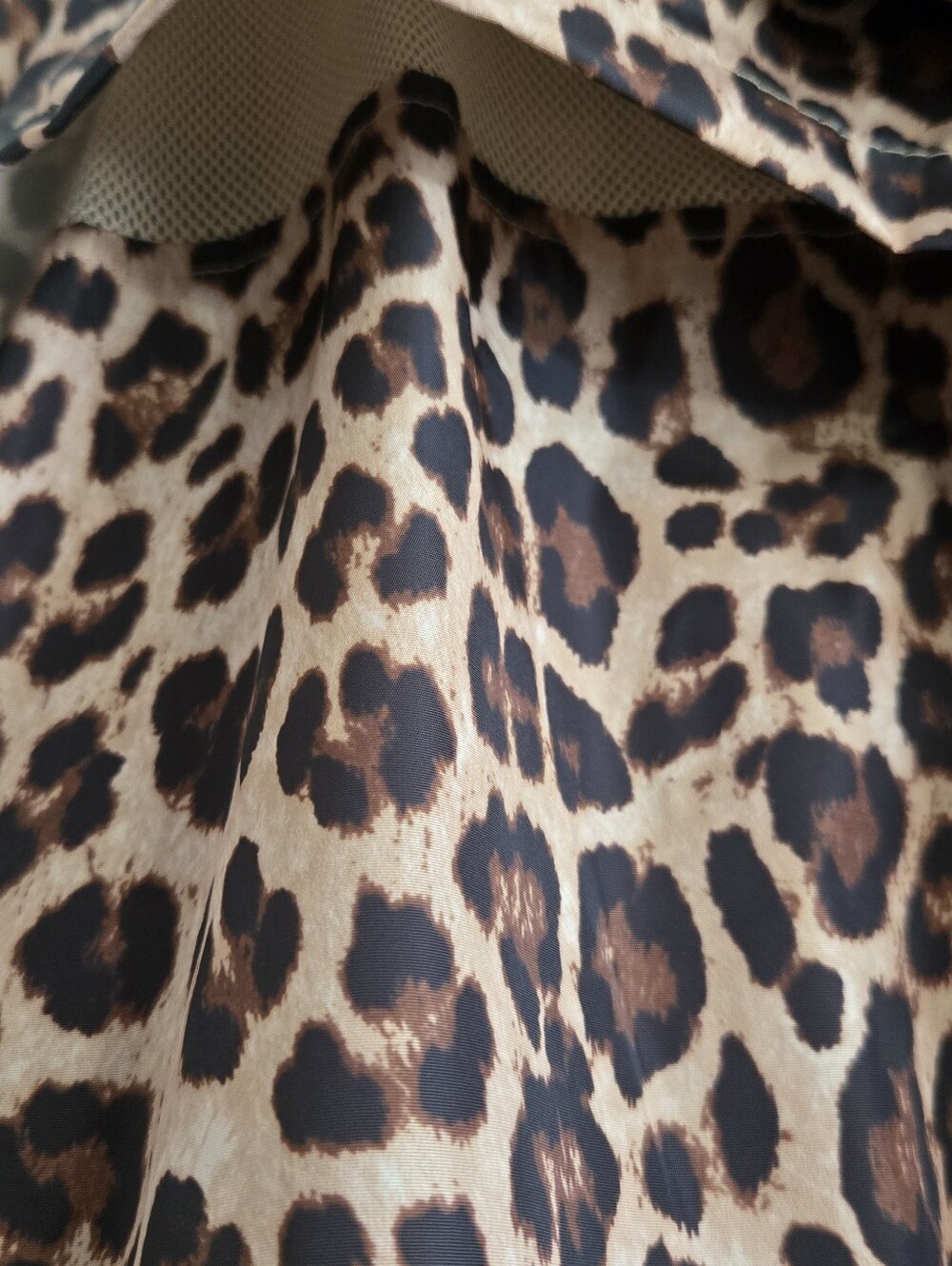 Torrid Hooded Lightweight Leopard Anorak Raincoat Size 2X - Picture 14 of 14